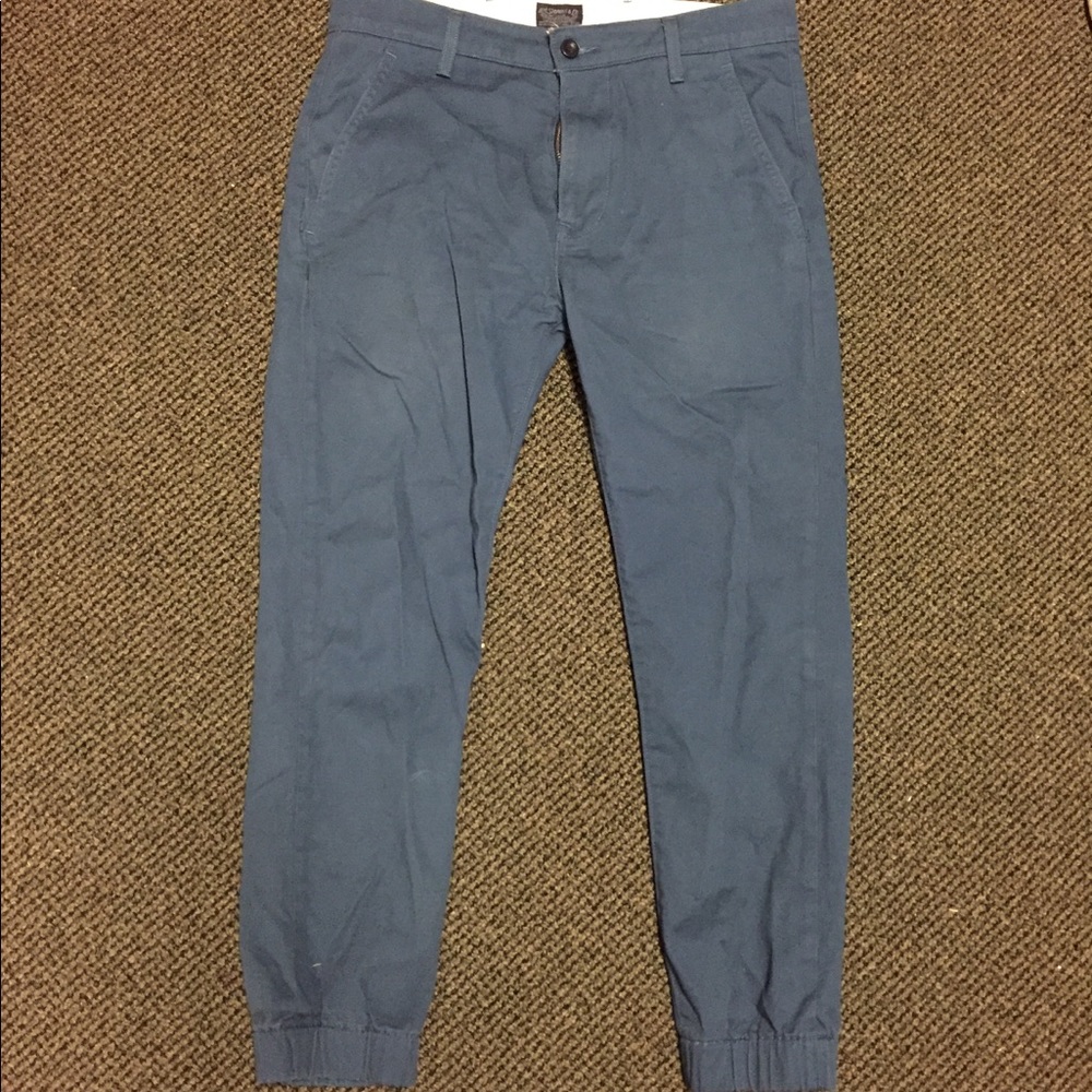 Levi’s Joggers - Size 30W